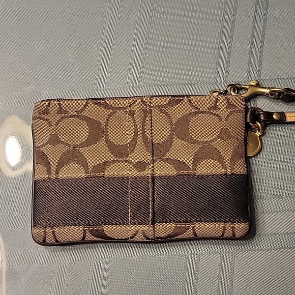 Classic Coach Wristlet - Picture 2 of 3